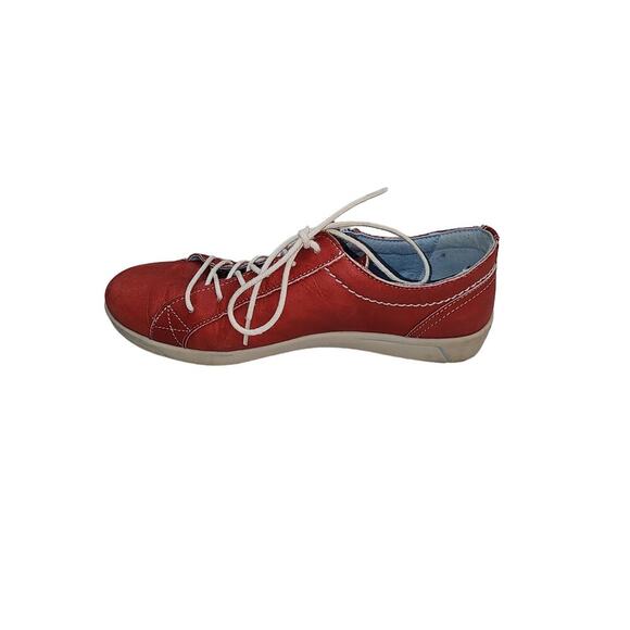 Cloud Footwear red leather zipper accent shoes - Picture 5 of 9